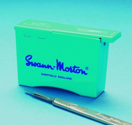Dermaplaning Blade Remover